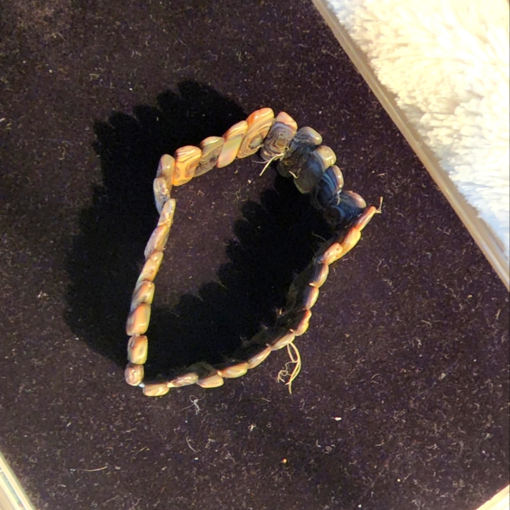 Abalone Shell Bracelet - Picture 3 of 4